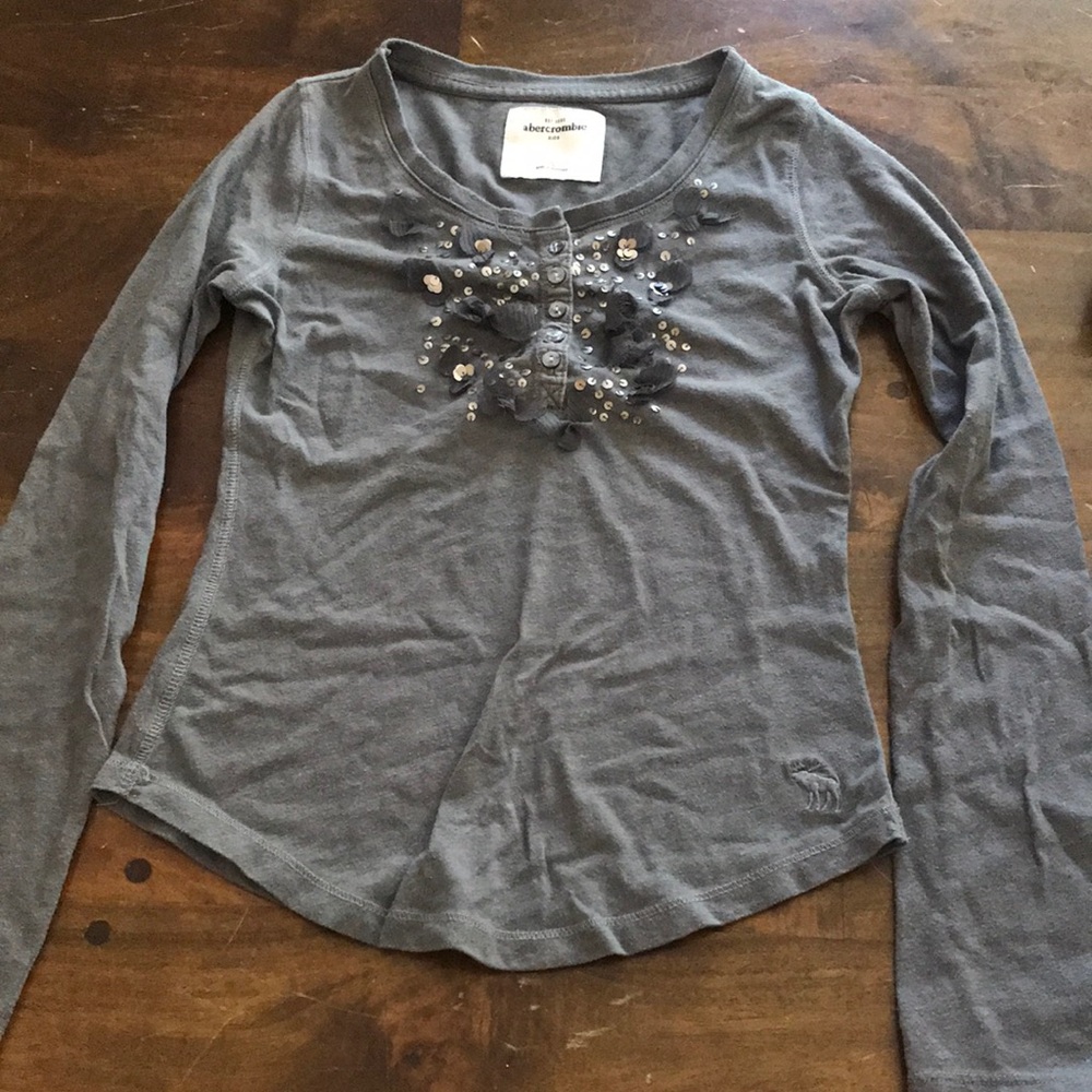 Abercrombie Kids top size s